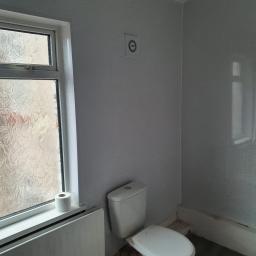 Ferversham Terrace 17 toilet complete.jpg