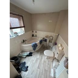High yielding tenanted property in Ferryhill Lanark Terrace bathroom.jpg